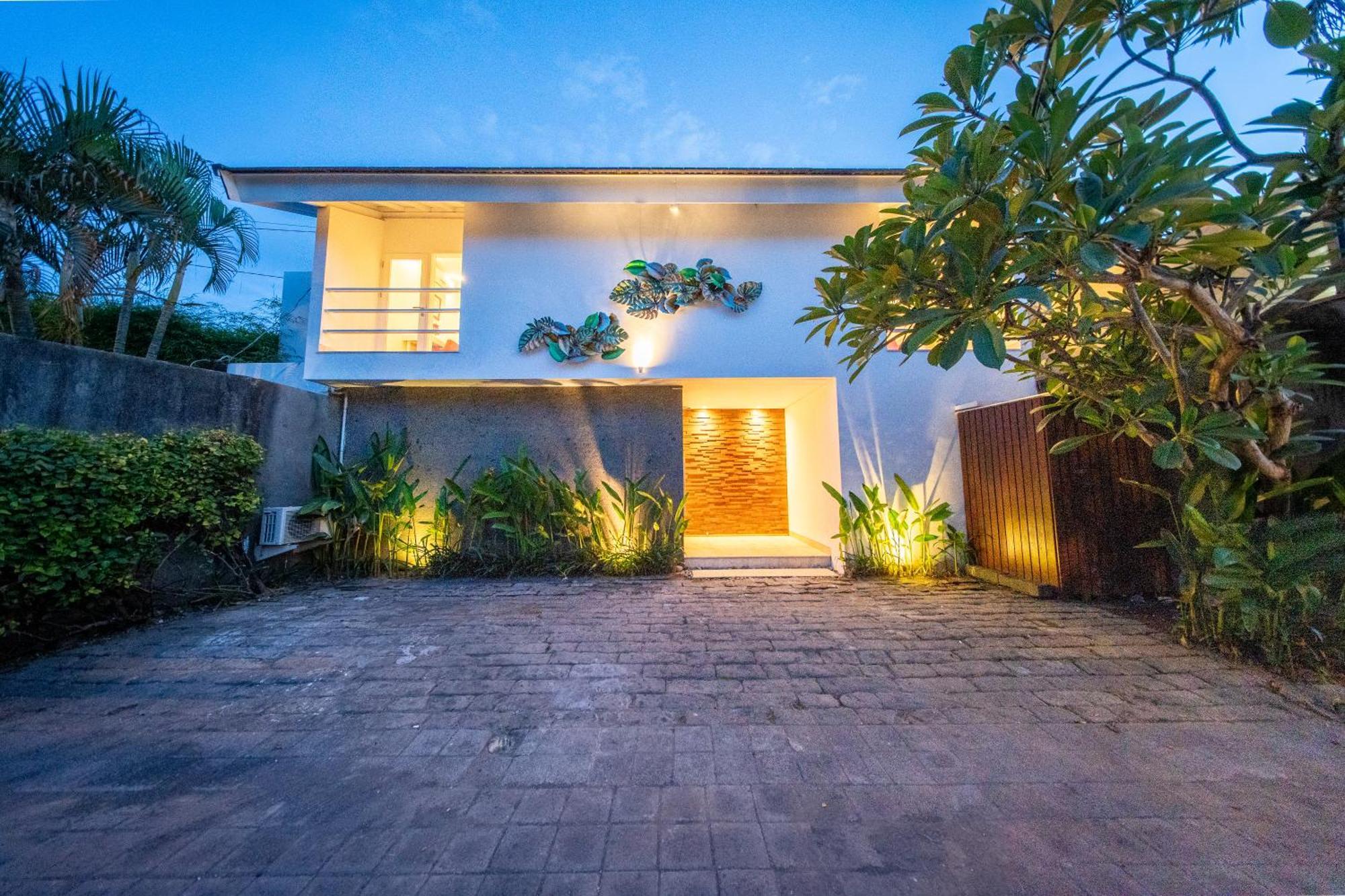 Villa Rainbow Sanur Екстериор снимка