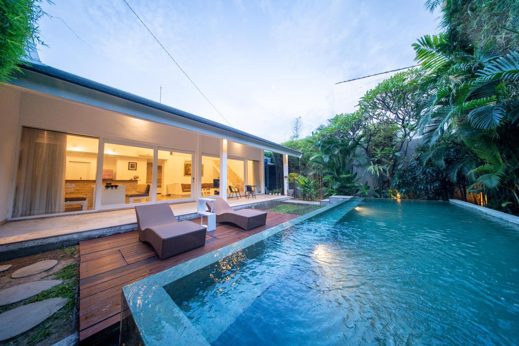 Villa Rainbow Sanur Екстериор снимка